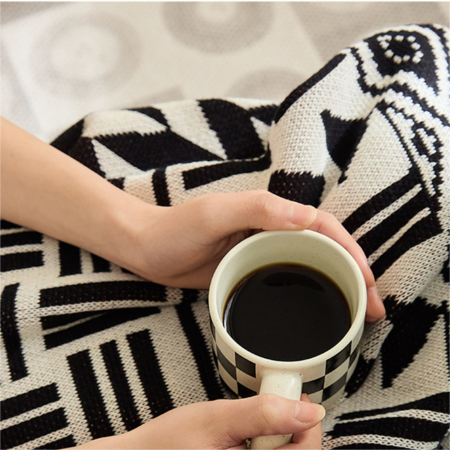 Knitted Geometric Pattern Throw Blanket