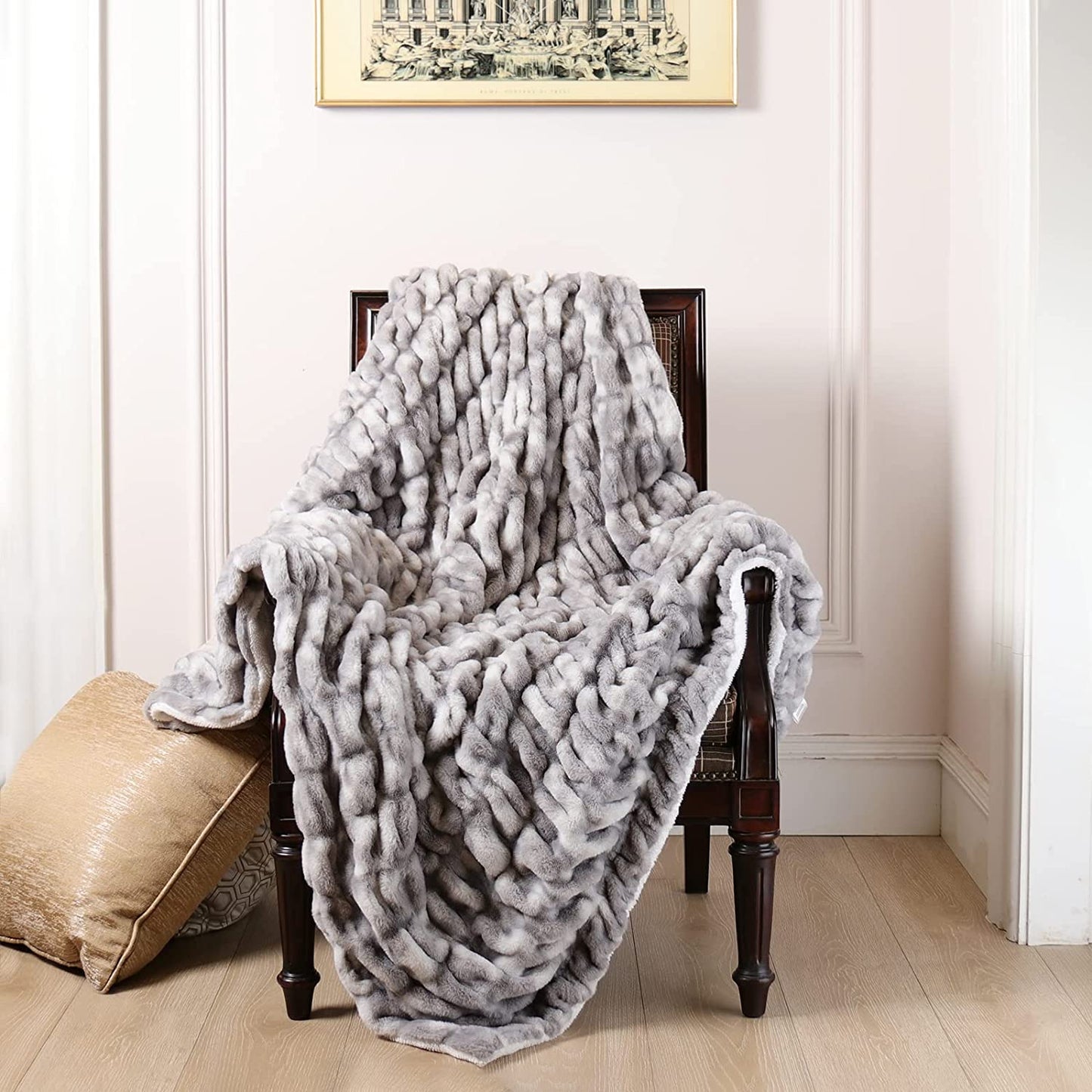 Faux Plush Fur Ultra-Warm Blanket